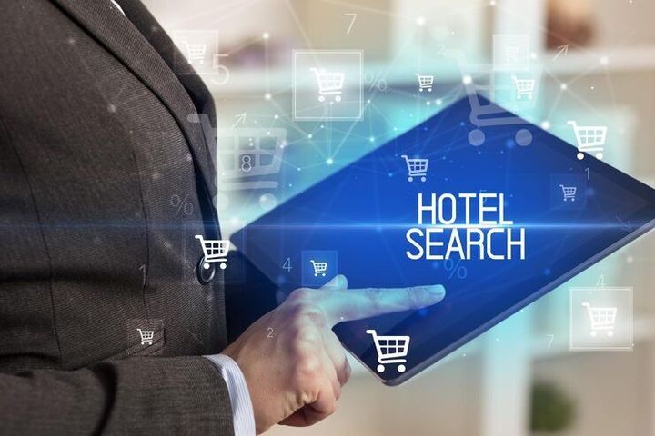 AI Hotel Search Guide: Tools, Search Features, Booking Factors, Benefits and Travel Planning