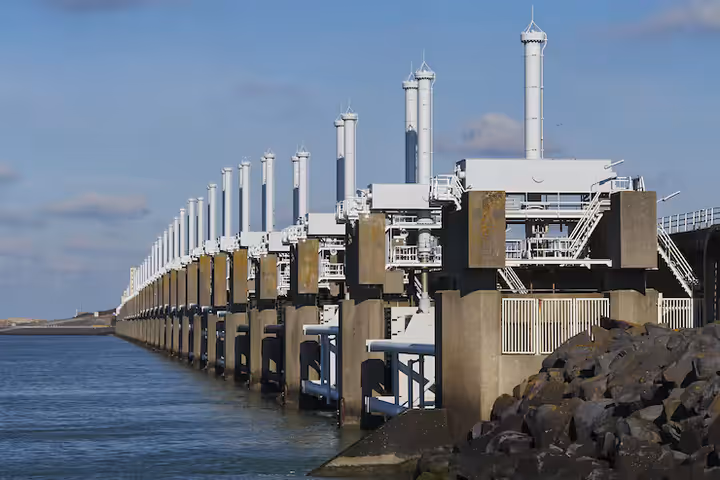 Hydraulic Energy Production An Informative Guide to Basics, Working Principles, and Key Facts