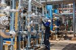 Industrial Instrumentation Guide: Measuring Devices, Control Systems, Functions and Applications